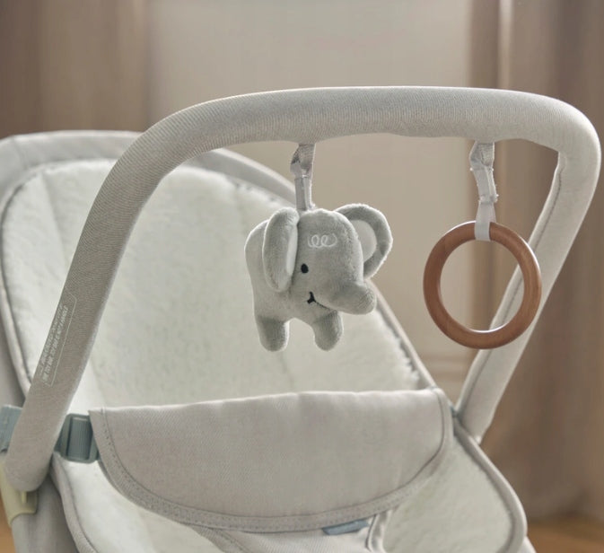 Nested Noa Baby Lounger in Cashmere Brand no brand