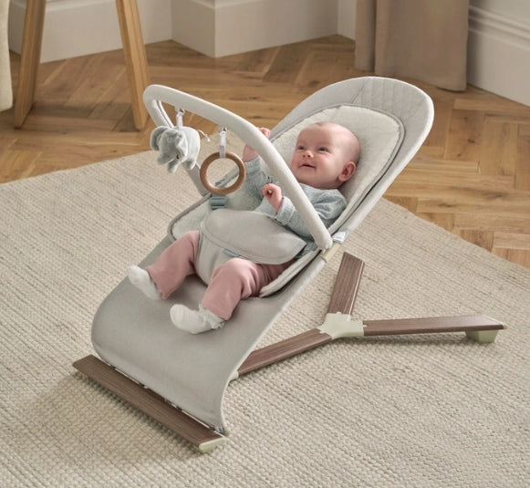 Nested Noa Baby Lounger in Cashmere