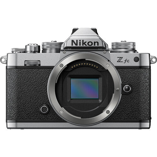 Nikon Z fc + Nikkor 16-50mm f/3.5-6.3 VR Color silver