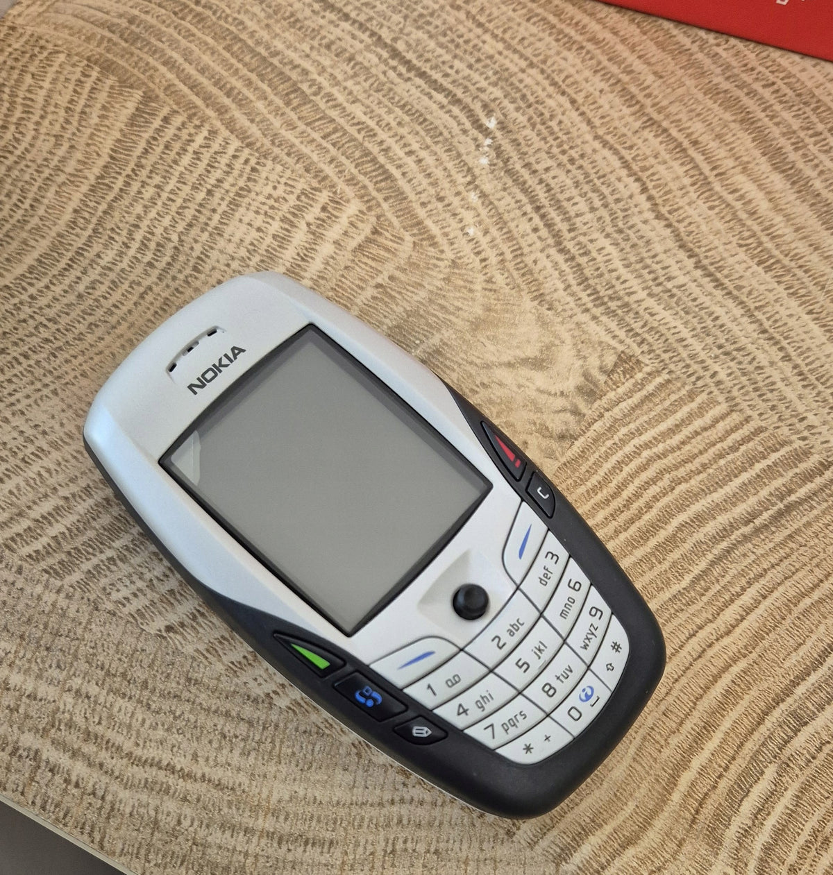 Nokia 6600 4MB/8MB 2G Mobile Phone Gray Charger included yes