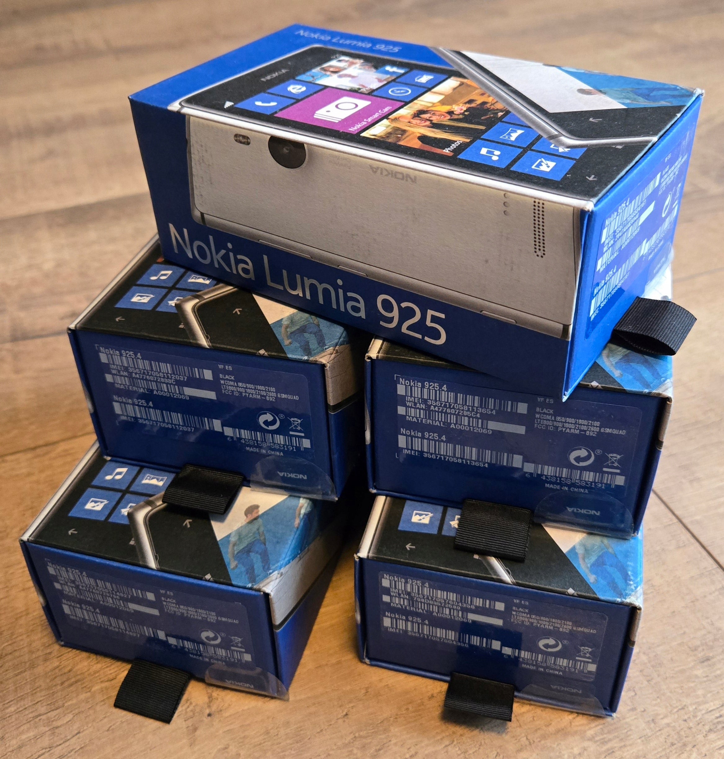 Nokia Lumia 925 32GB Black NEW! Seal! UNIQUE! OPPORTUNITY! Sim Lock !