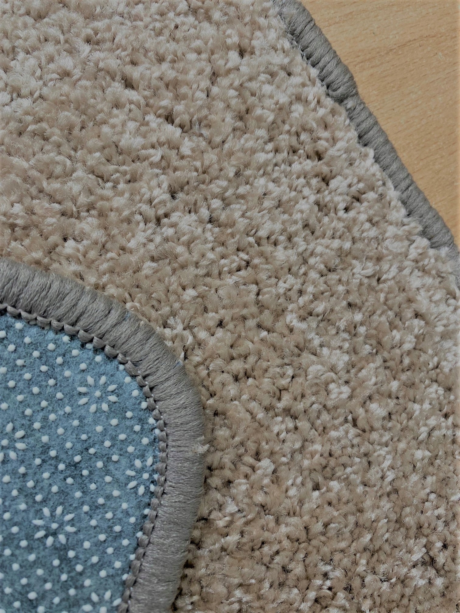 Non-slip bathroom rug SHAGGY GRANDE 50x80cm BEIGE Product width 50 cm