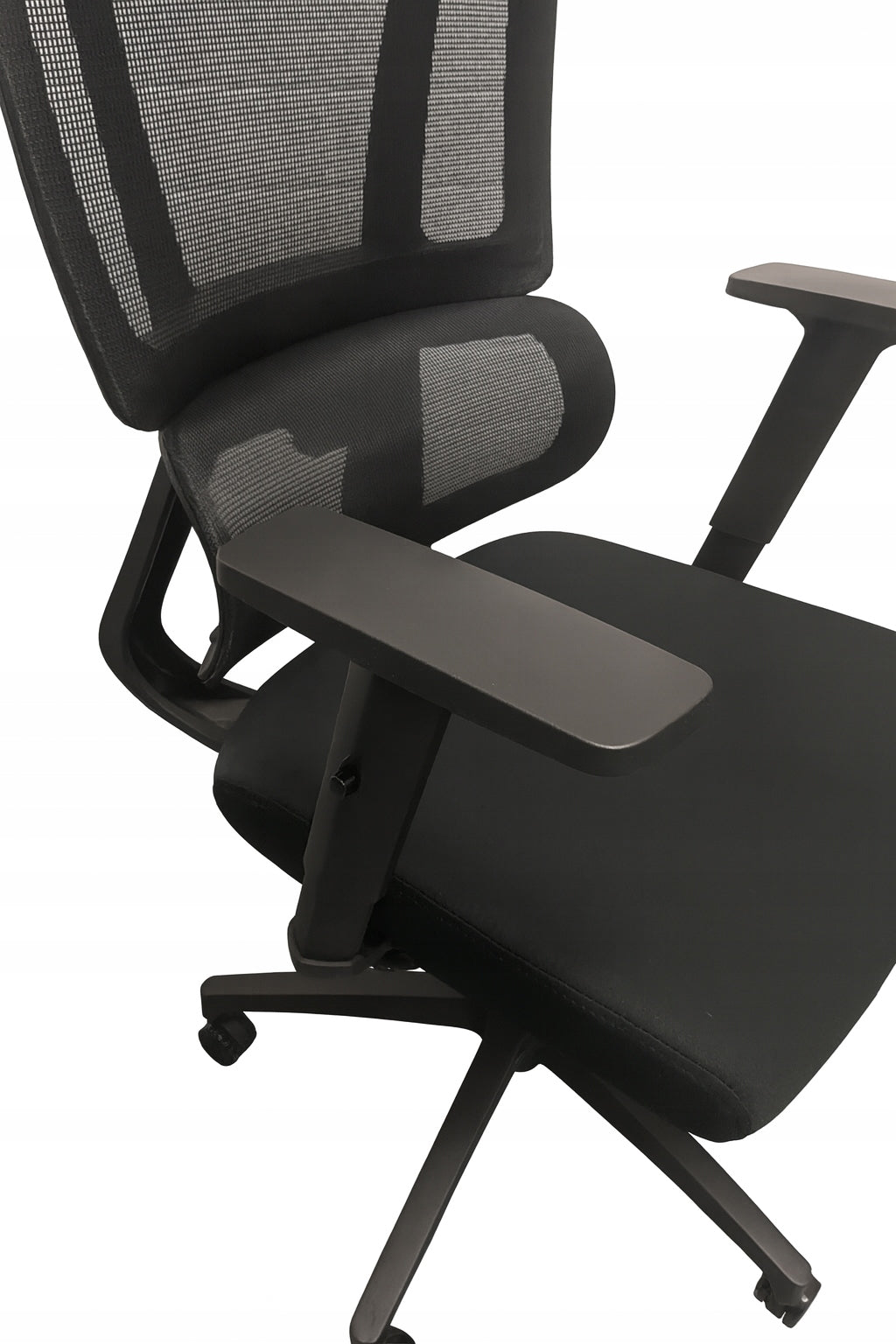 OFFICE CHAIR SWIVEL ERGONOMIC MATERIAL BLACK ADJUSTABLE CHAIR Manufacturer code FOTEL BIUROWY OBROTOWY ERGONOMICZNY MATERIALO
