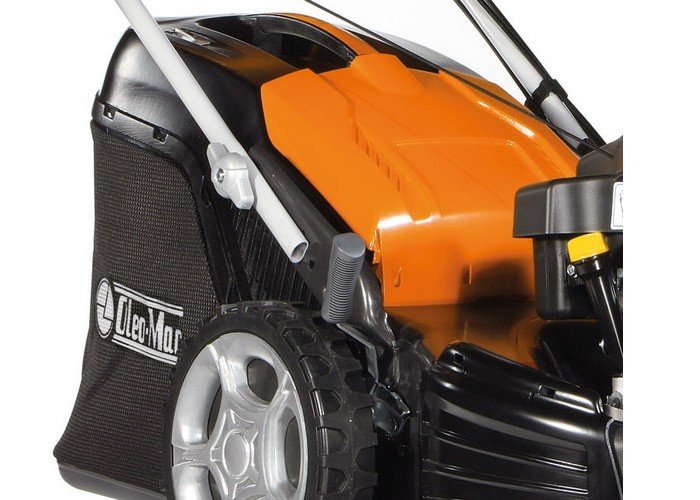 OLEO-MAC DIESEL MOWER REINFORCED G 53 TK PREMIUM + STARTER KIT Mowing width 51 cm