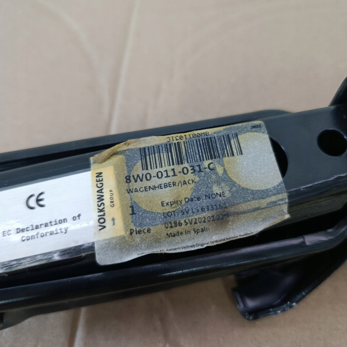 ORIGINAL JACK AUDI A4 A5 B9 8W0011031C Manufacturer code 8W0011031C
