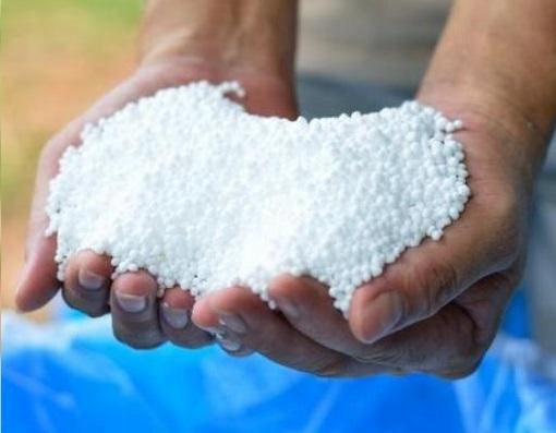OST UREA S 2kg NITROGEN 46% UNIVERSAL FERTILIZER LAWNS CONIFERS VEGETABLES FRUIT Manufacturer code ODŻYWKA WIOSENNY JESIENNY GRANULOWANY TRAWNIK