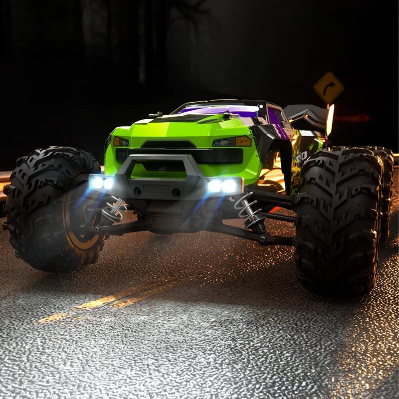 Off-road vehicle4x4 40km/h Remote controlled 7,4V 1300mAh Dual battery Manufacturer code Deska pompowana SG116PRO-S-O