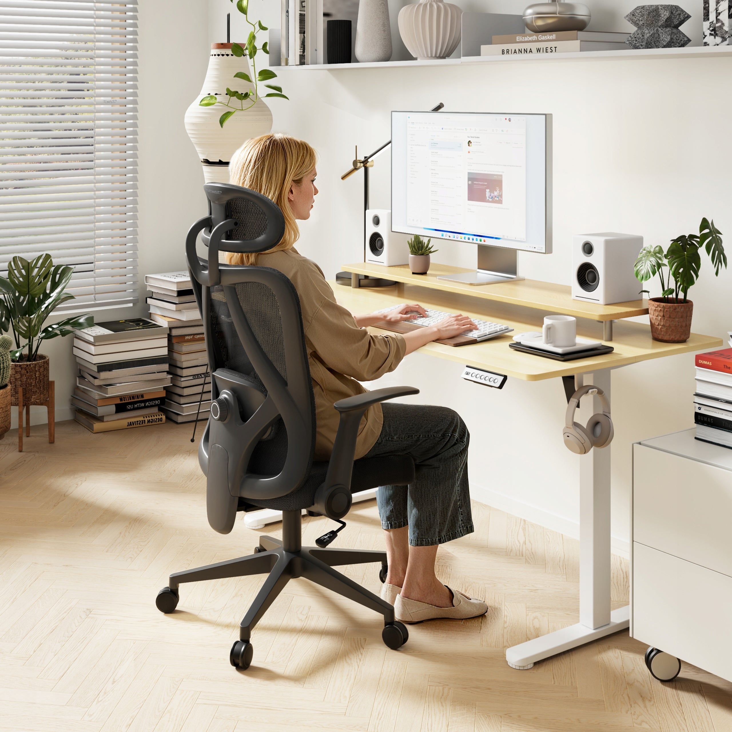 Office Chair Ergonomic Swivel Chair Material Black Sense7 Noxo Manufacturer code 15248438