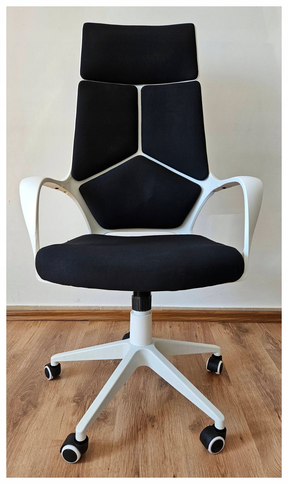 Office Chair NOAH Swivel Chair Black Fabric Modern Comfort Packaging status original