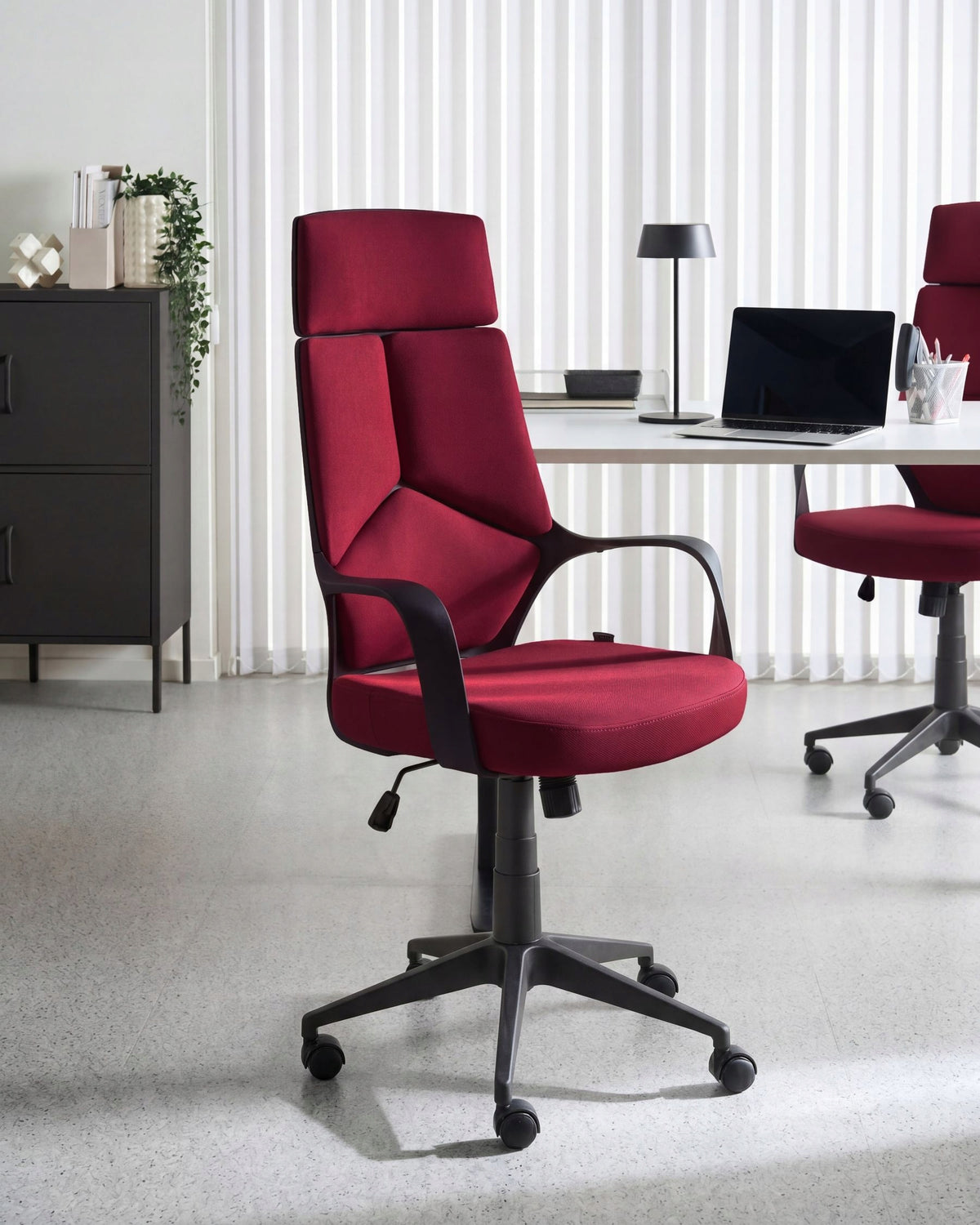 Office chair adjustable burgundy wheels Packaging status original