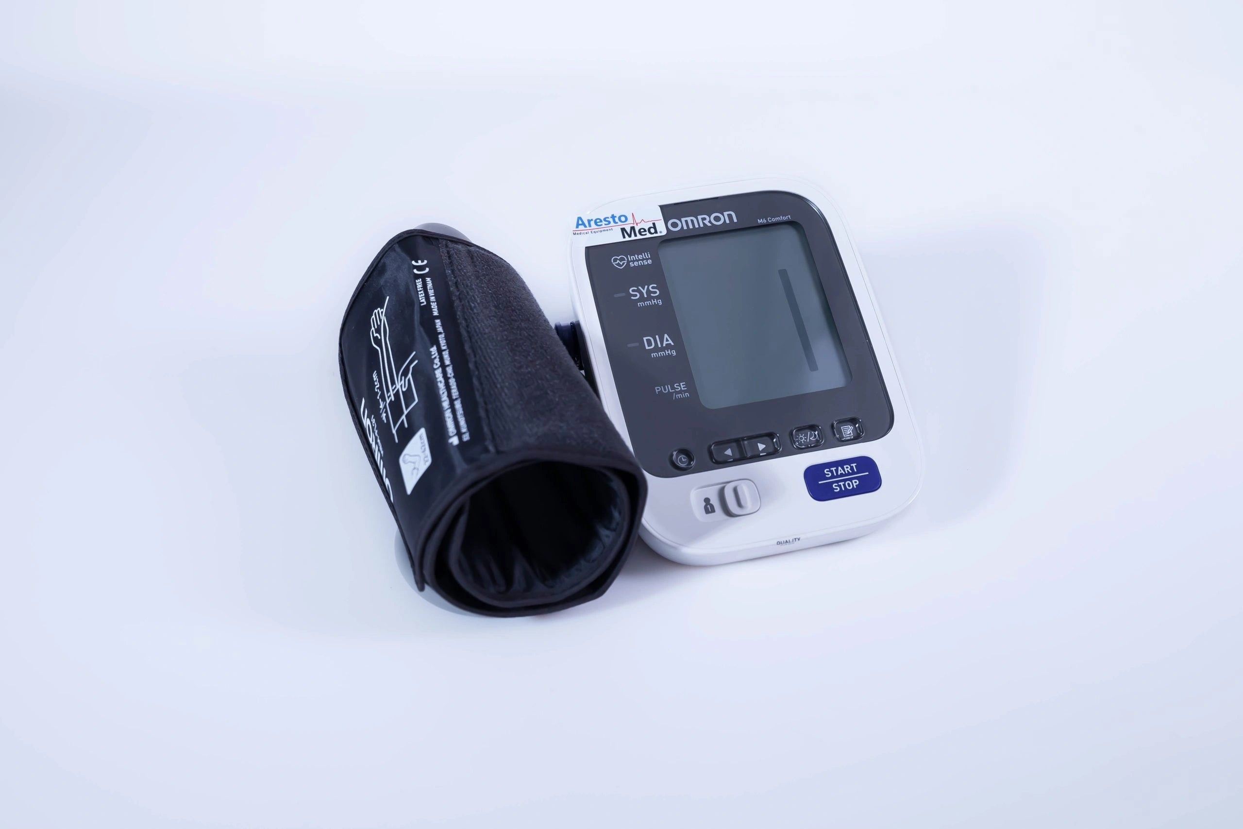 Omron M6 Comfort Automatic Blood Pressure Monitor New