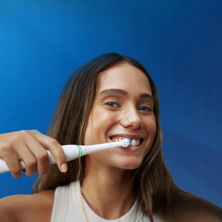 Oral-B iO Series 3 Plus Edition electric toothbrush 3 modes Brand Oral-B
