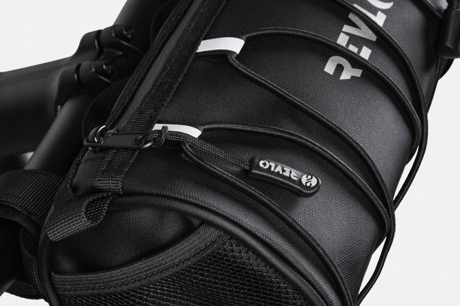 PANNIER BICYCLE BAG HANDLEBAR POUCH BICYCLE WATERPROOF 2L Packaging status original