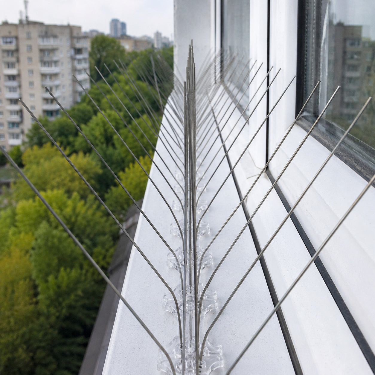 PIGEON BIRD SPIKES PROTECTION AGAINST PIGEON BIRDS STAINLESS STEEL WIDE Manufacturer code KOLCE001