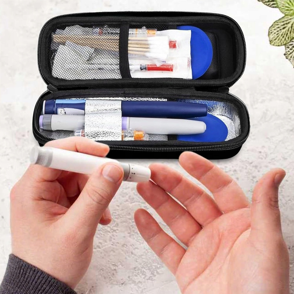 PORTABLE INSULIN REFRIGERATOR FOR DRUGS Packaging status original