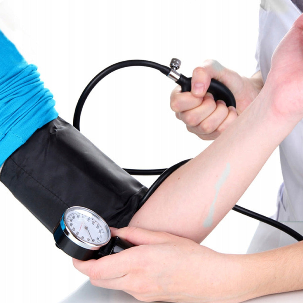 PORTABLE MECHANICAL CLOCK BLOOD PRESSURE MONITOR FOR ADULTS, WITH STETHOSCOPE Packaging status original