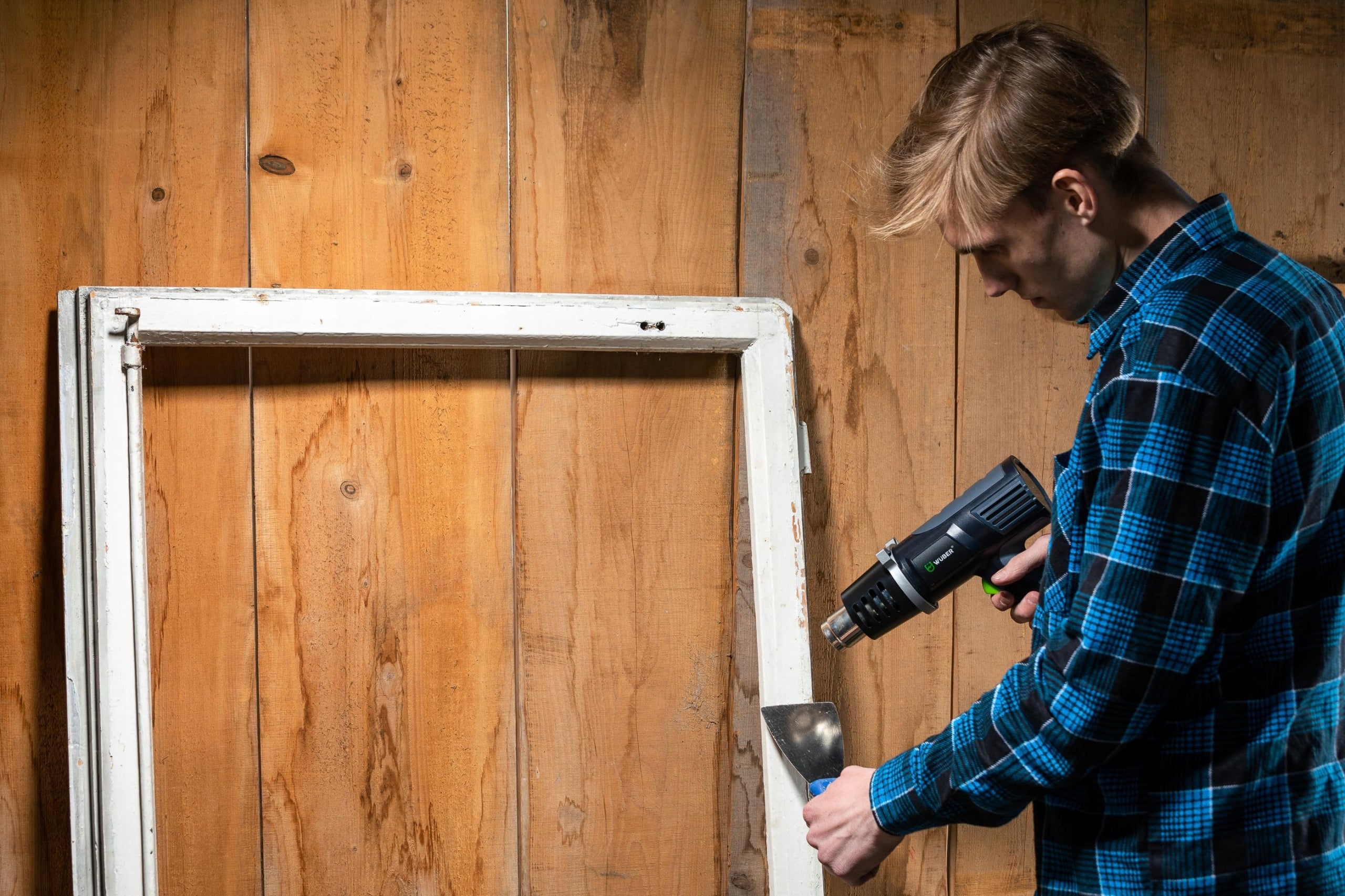 POWERFUL ELECTRIC HEAT GUN WITH ADJUSTABLE 2 GEARS MAX 600°C + 4 NOZZLES Brand Wuber
