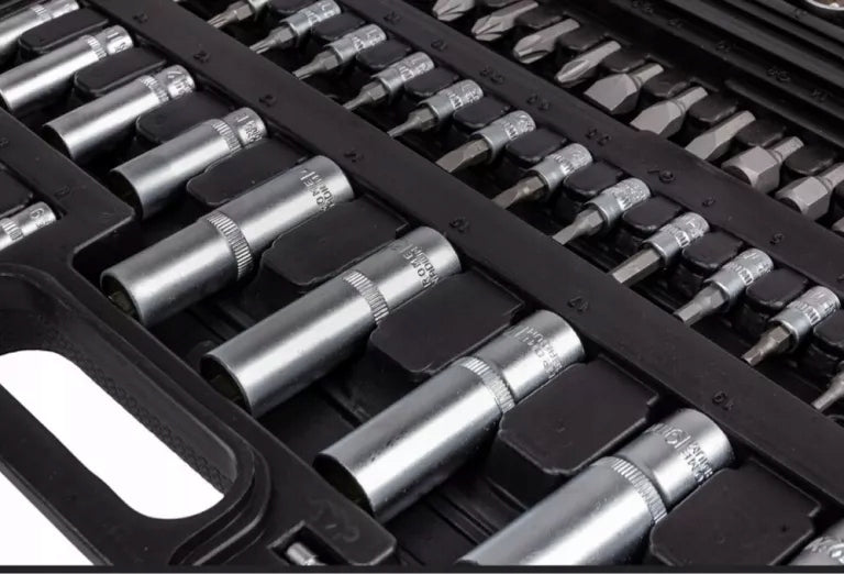 PROFESSIONAL SET OF SOCKET WRENCHES 108 ELEMENTS OF CHROME STEEL Brand Boxer