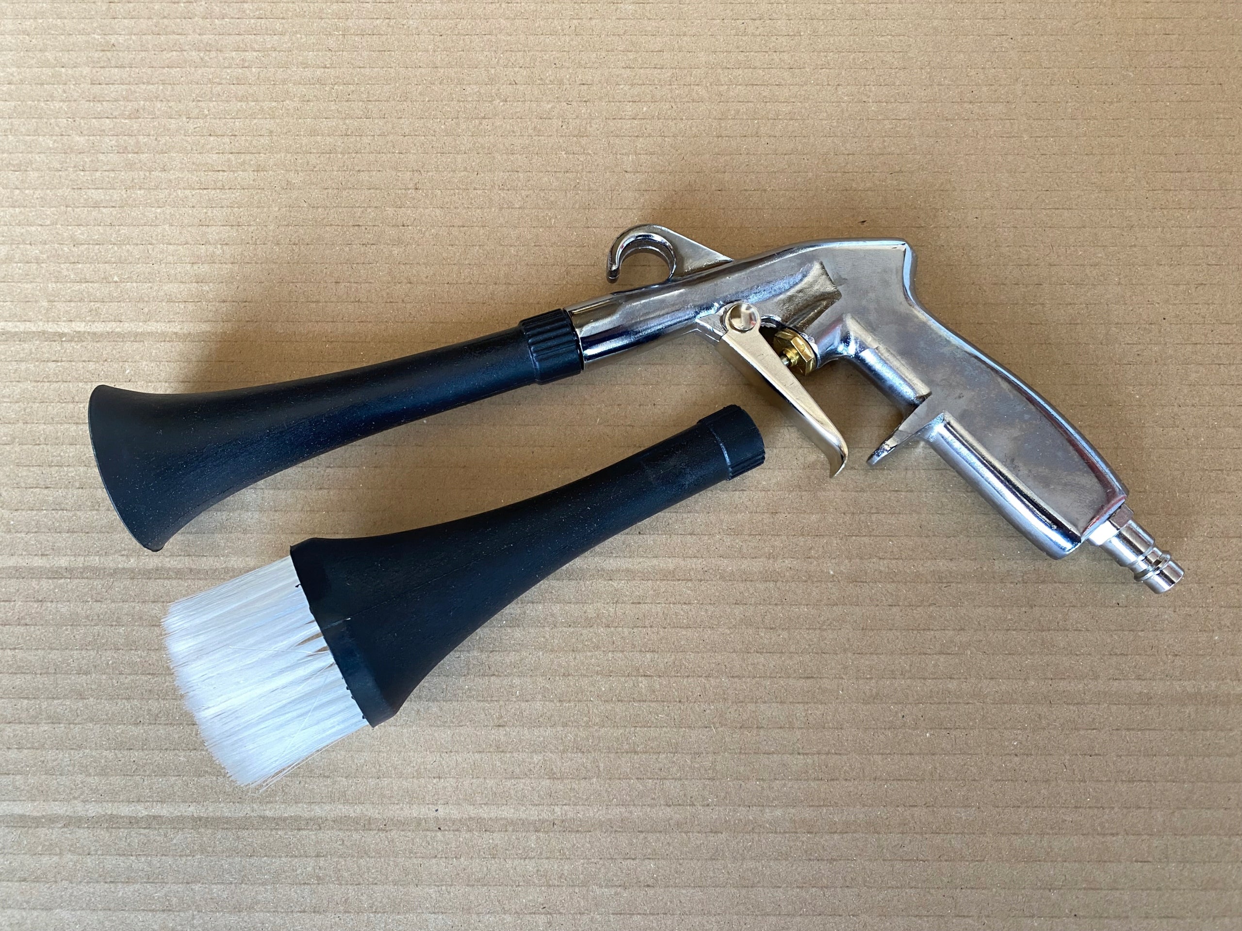 PROFESSIONAL TORNADO GUN FOR CLEANING PNEUMATIC UPHOLSTERY Manufacturer code TORNADOR
