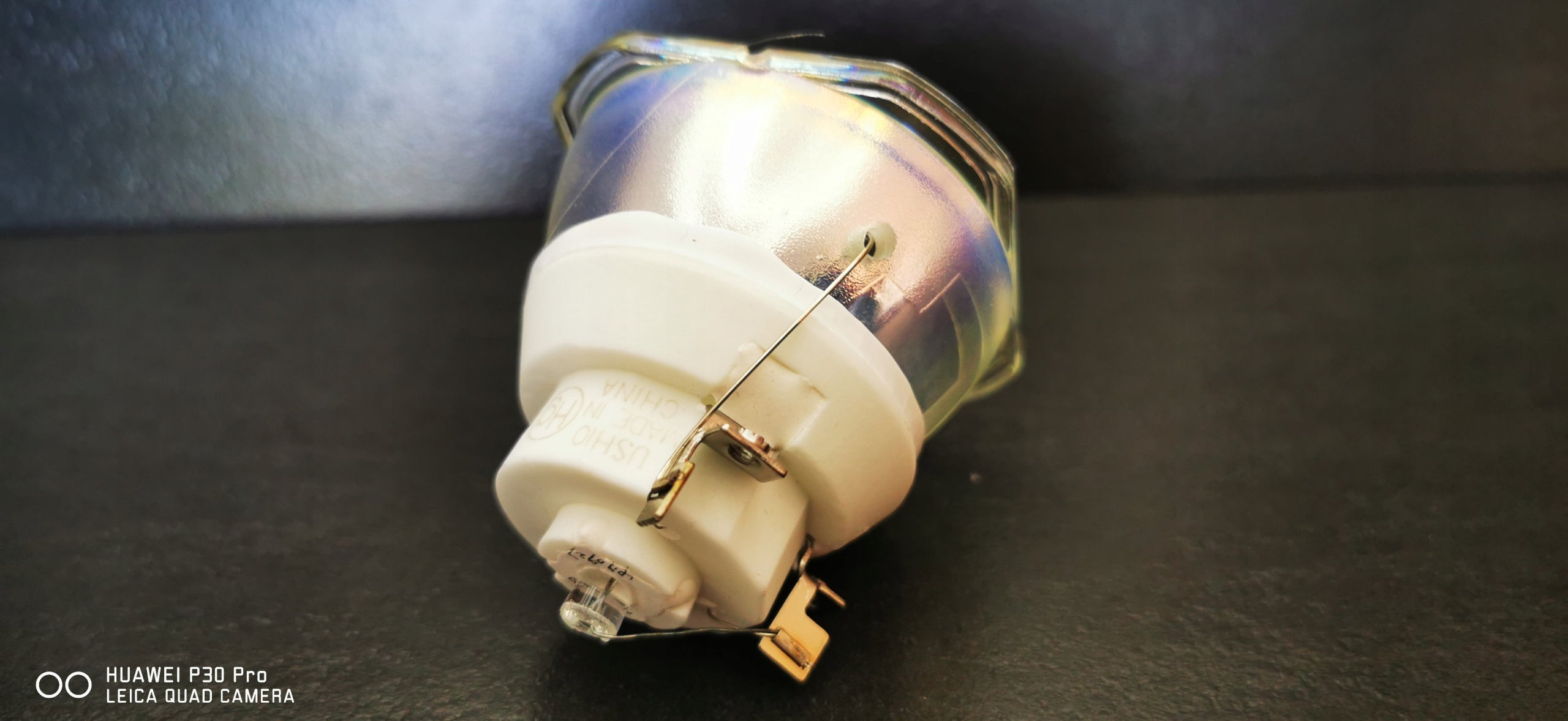 PROJECTOR LAMP for EB-5530U EB-5535U EB-X500KG EB-X550KG EB-2255U EB-2265U EB-2065 Projectors EAN (GTIN) 5904119196164