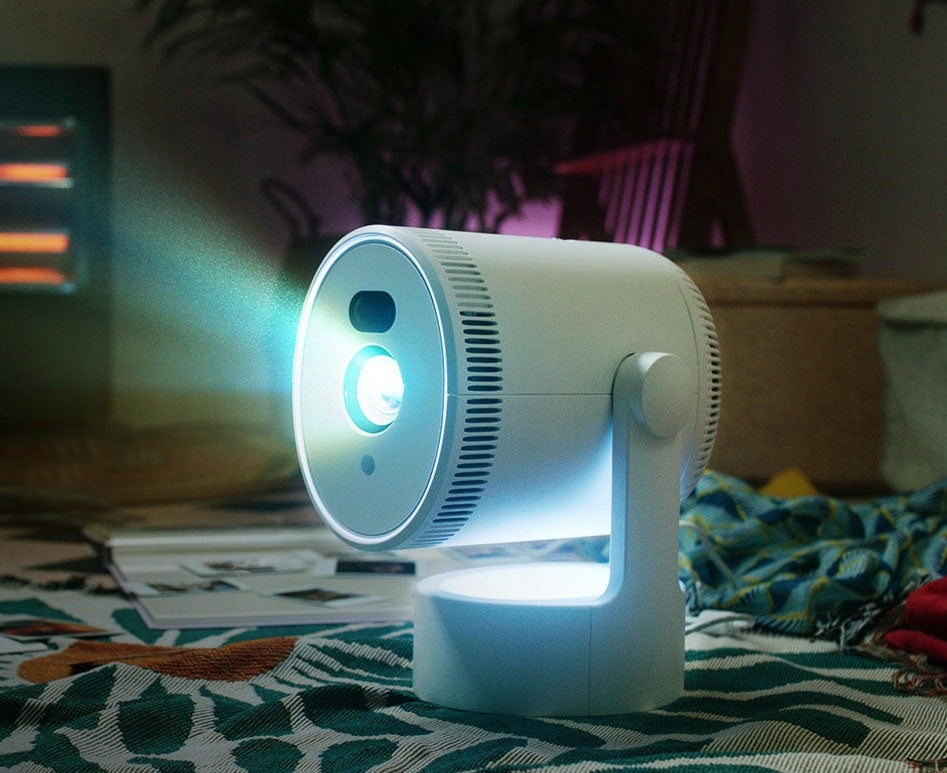 PROJECTOR LG PU700R + FREEBIE HDMI HOLDER AND CABLE Color white