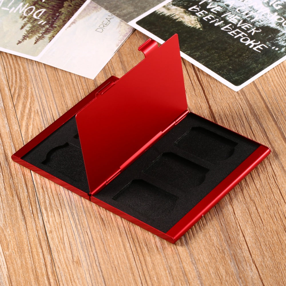 PROTECTIVE METAL CASE BOX FOR 8 MEMORY CARDS (4 SD + 4 MICRO SD) EAN (GTIN) 5903857109528