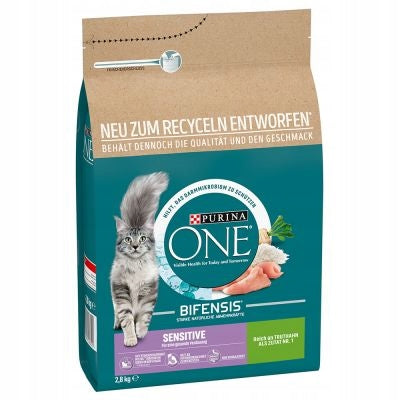 PURINA ONE Sensitive Dry Cat Food - Turkey - 2.8kg