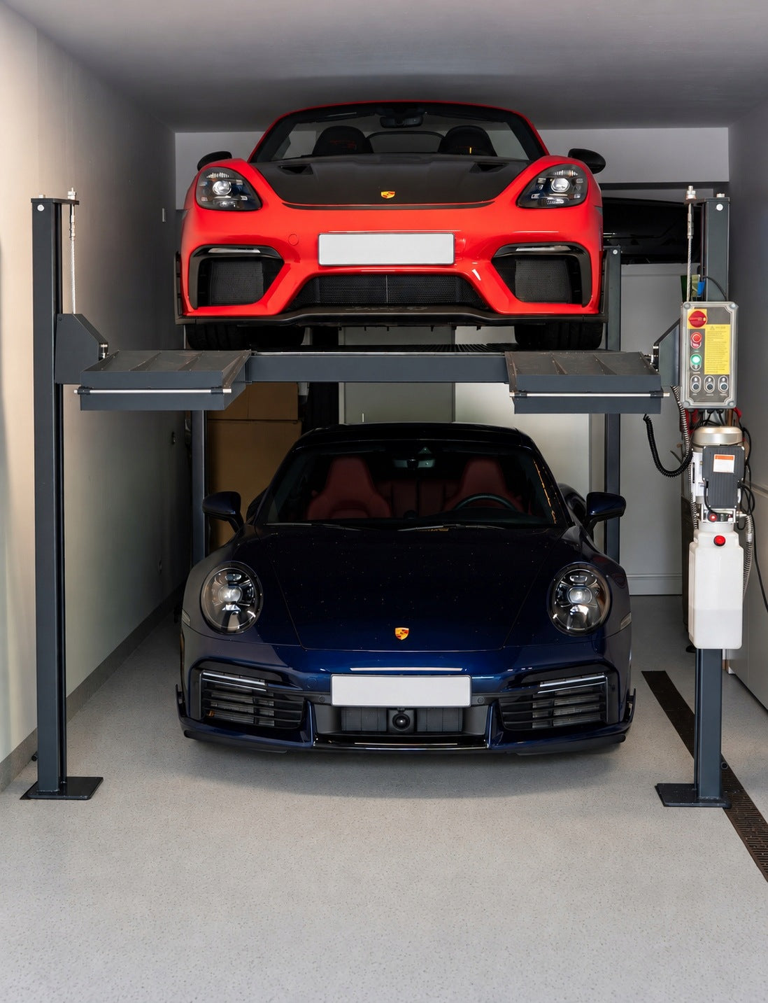 Parking lift TECHWAR TW0001 4000KG with folding ramps