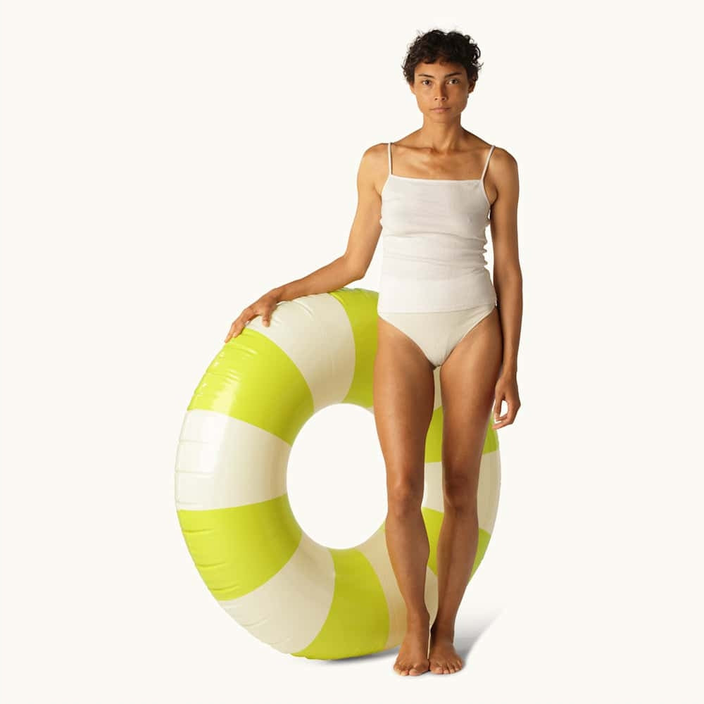 Petites Pommes Inflatable Swimming Wheel Neon 120cm Packaging status original
