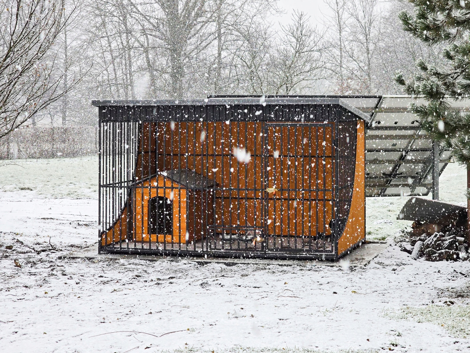 Playpen for big dog 4x2,5m Premium, graphite and golden oak, without kennel and floor Length 251 cm