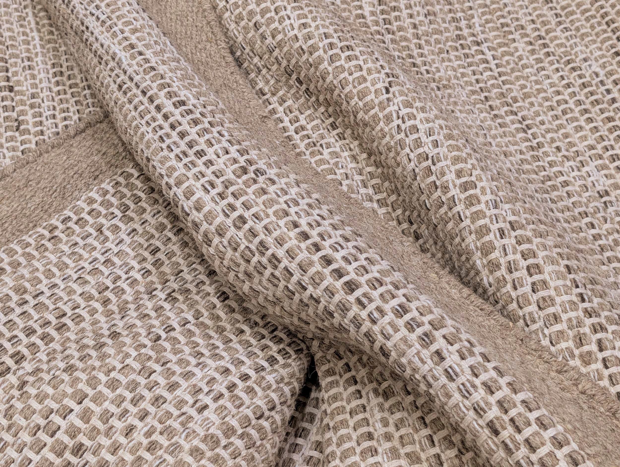 Pled Natural Wool Carpet – boho style | handmade | double-sided 120x170 Color beige
