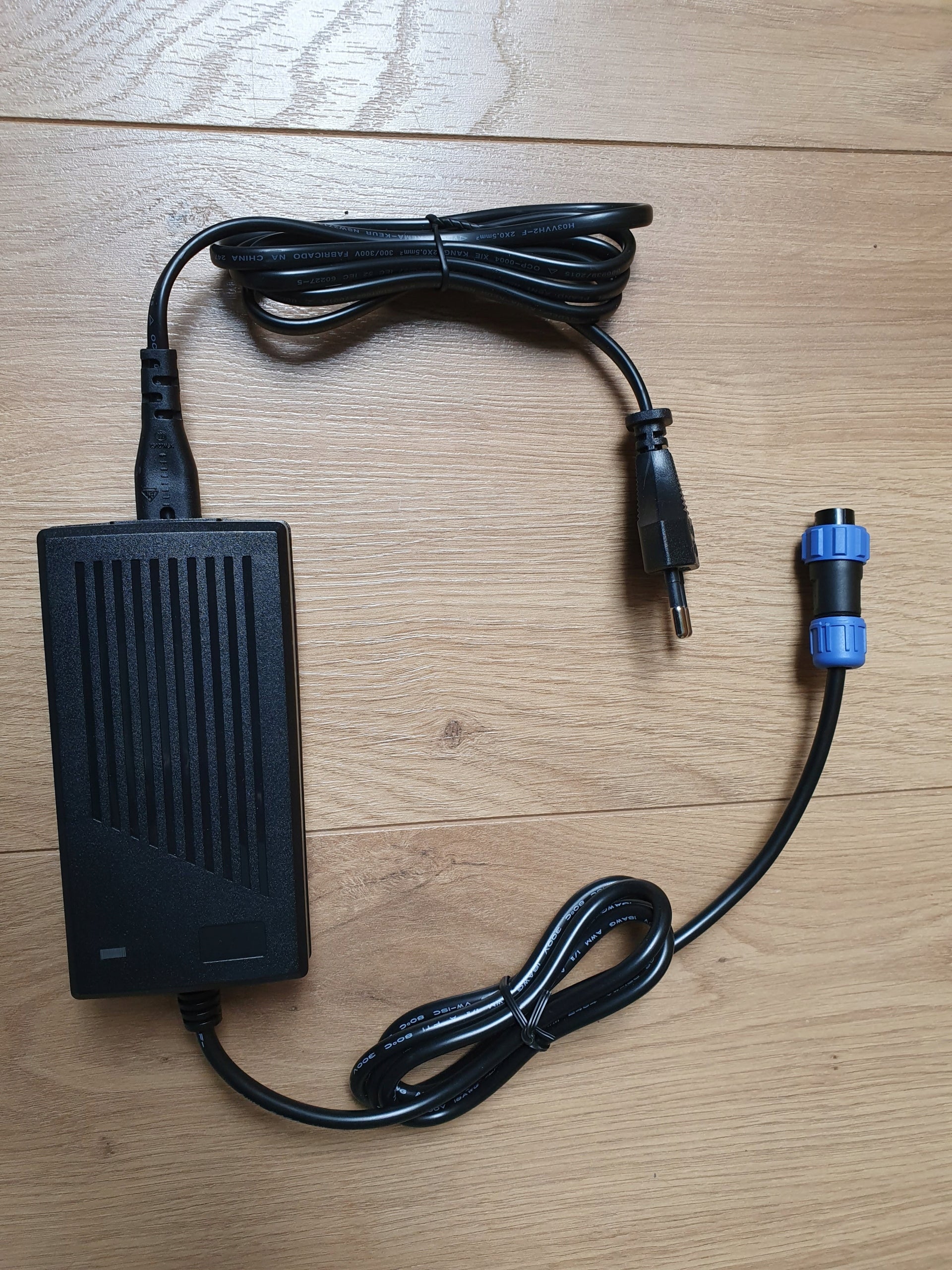 Power adapter, charger ZCS Ambrogio, Stiga, WIPER for winter charging