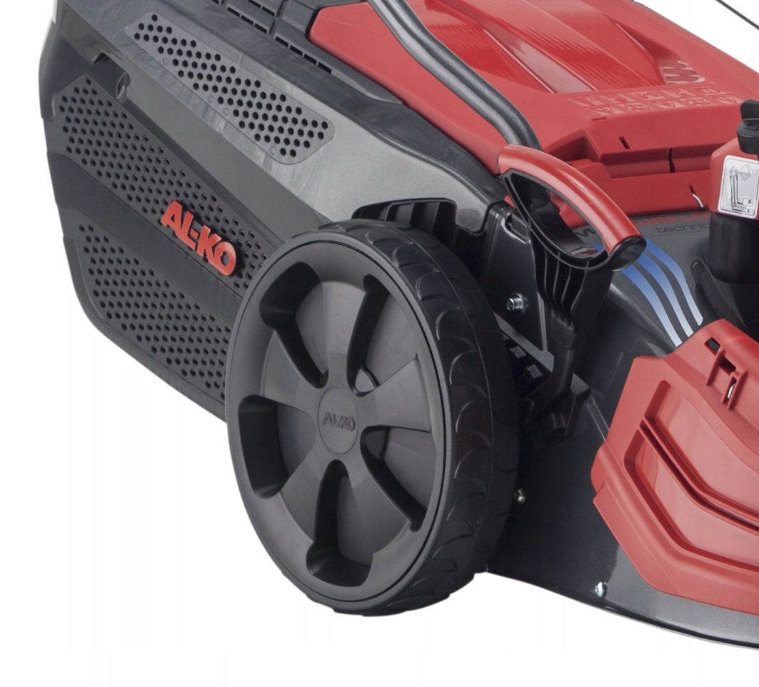 Powerful diesel mower with ALKO Premium 470 SP-A drive Loncin engine Basket capacity 70 l