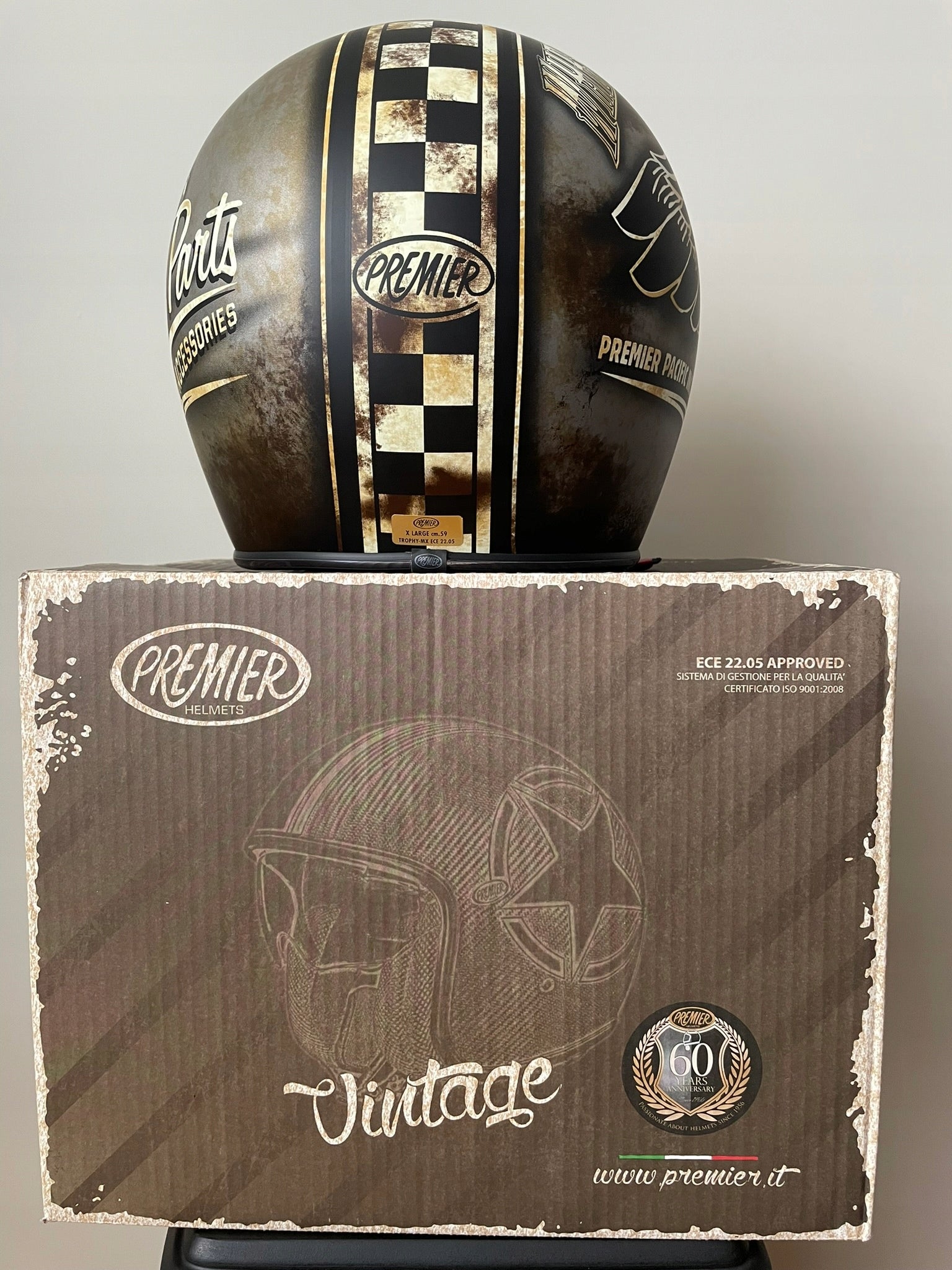 Premier Helmets TROPHY OP 9 BM XL motorcycle helmet Manufacturer's catalog number APINTTROIFIBOP9000XL