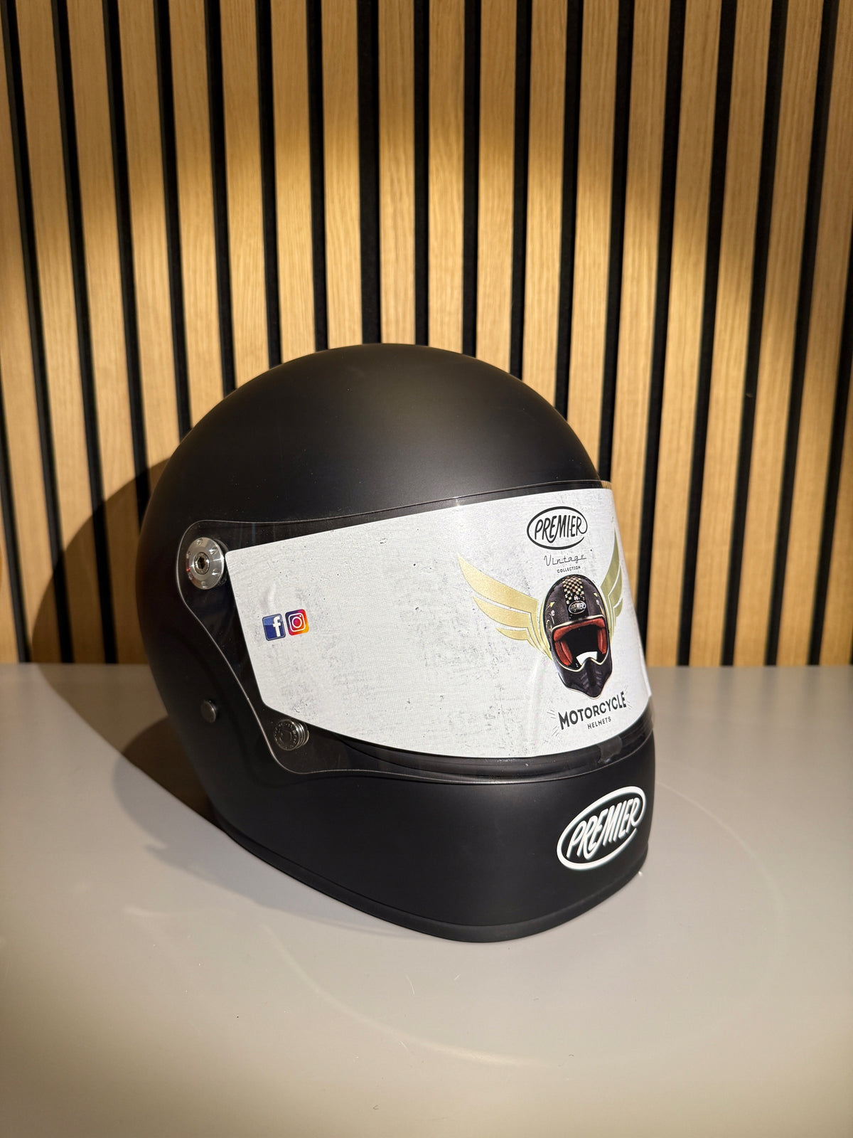 Premier Helmets TROPHY U9 BM L Packaging status original