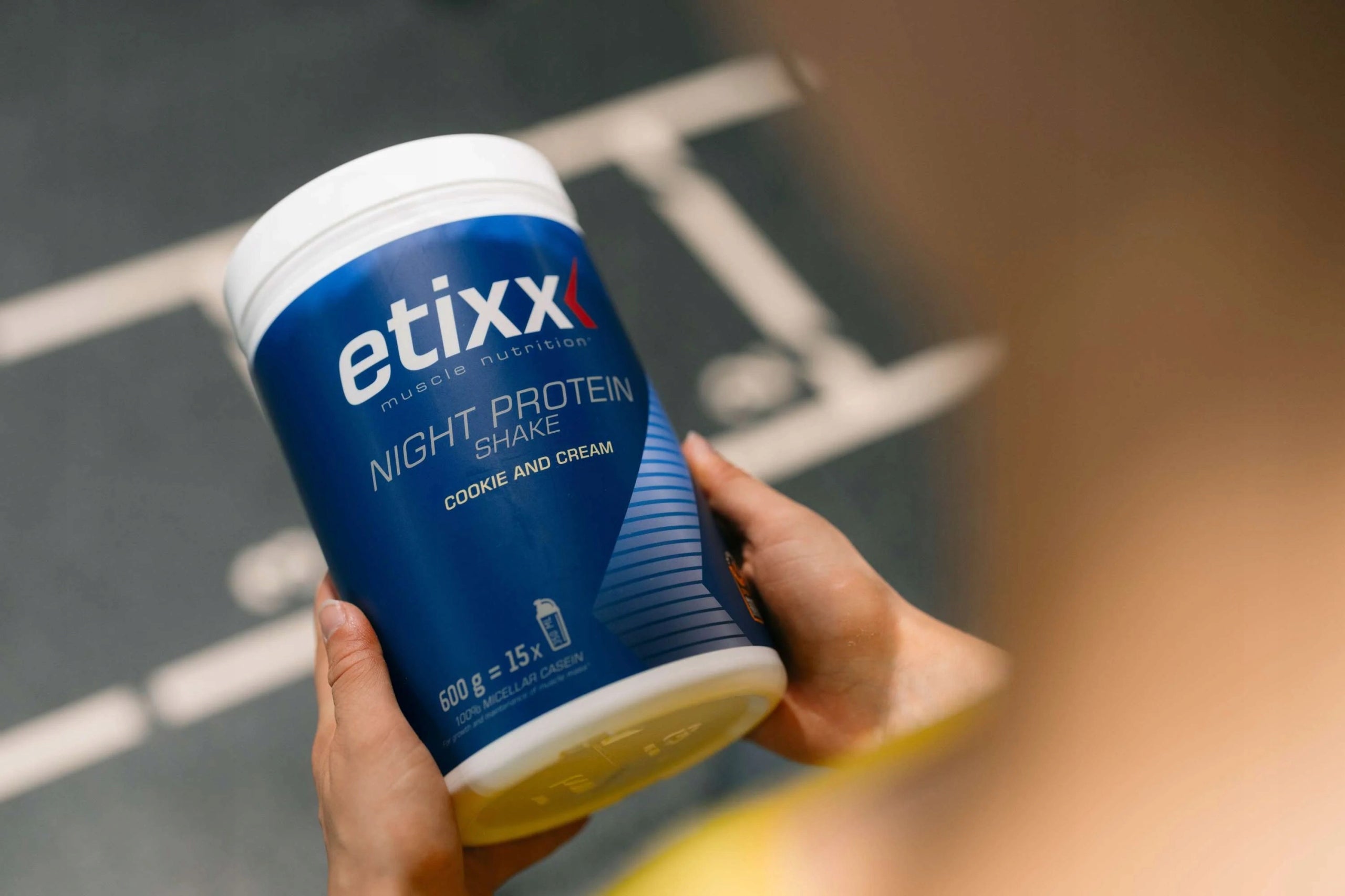 Protein Shake Etixx Night Protein Shake Cookie and Cream 600 g Expiration date at least 1 year from the date of purchase