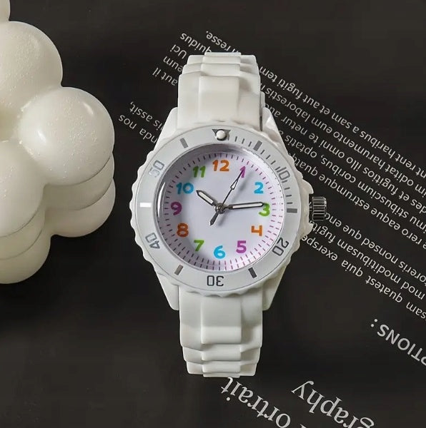 Quartz watch for boys and girls white perfect gift Packaging status original