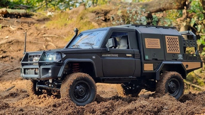 REMOTE CONTROLLED CAR RC TOYOTA LAND CRUISER LC79 OFF-ROAD 4x4 BLACK Packaging status original