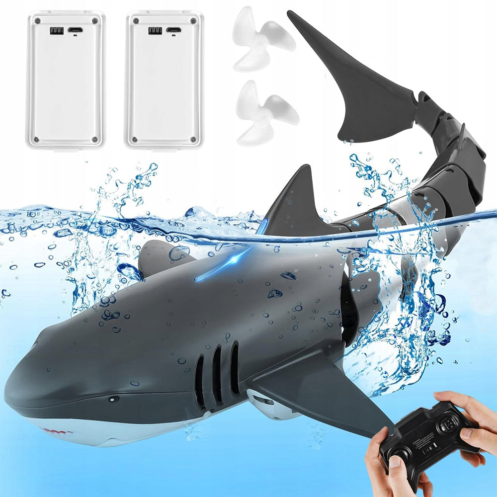 REMOTE CONTROLLED SHARK WATER TOY 2 BATTERIES + REMOTE CONTROL