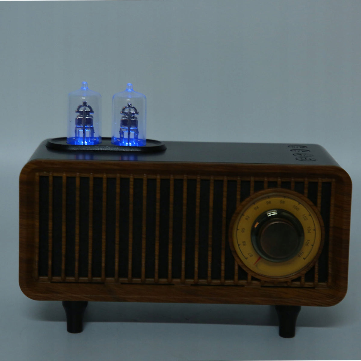 RETRO STYLE BLUETOOTH SPEAKER WITH LOW LATENCY AND USB CONNECTOR Packaging status original