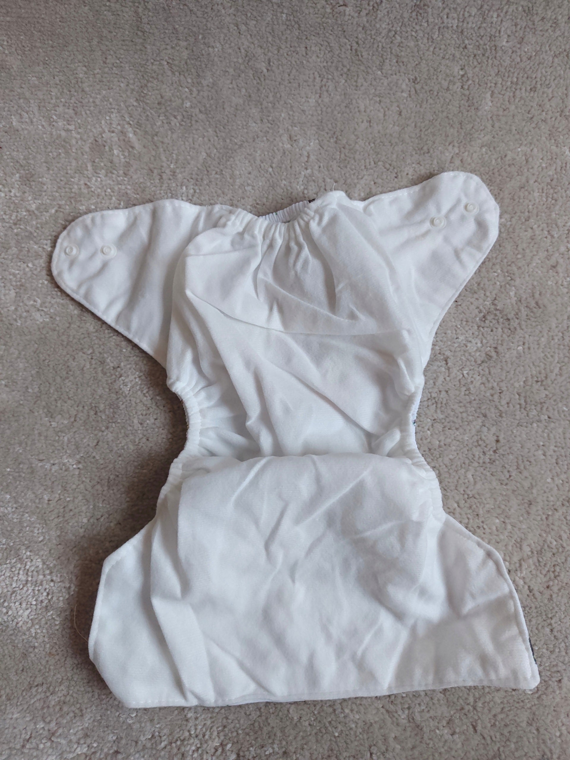 REUSABLE COLOURED DIAPER Brand no brand
