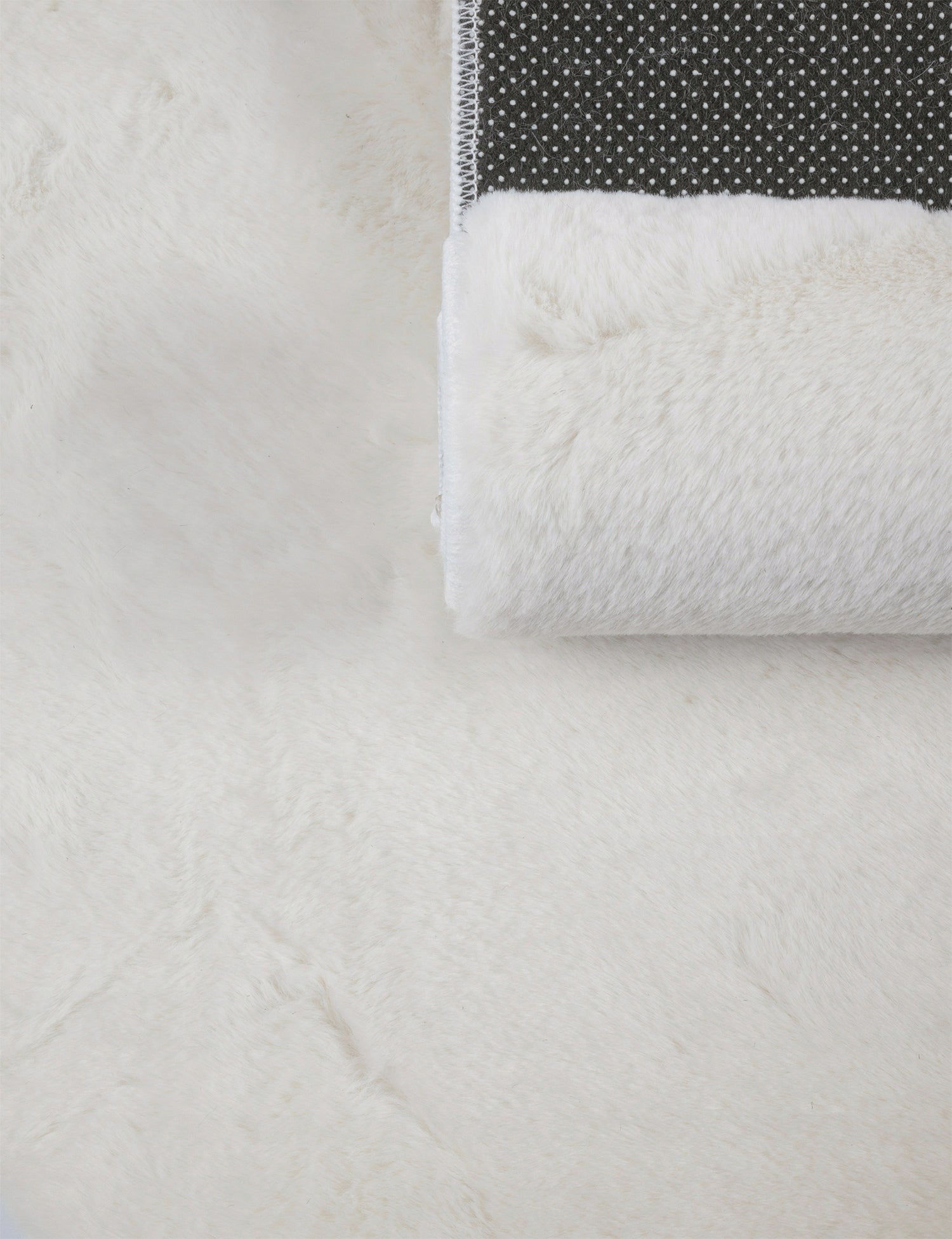 Rabbit Vivid Bathroom Rug 40x60 cm SOFT Rug for Bathroom CREAM Thickness 15 mm