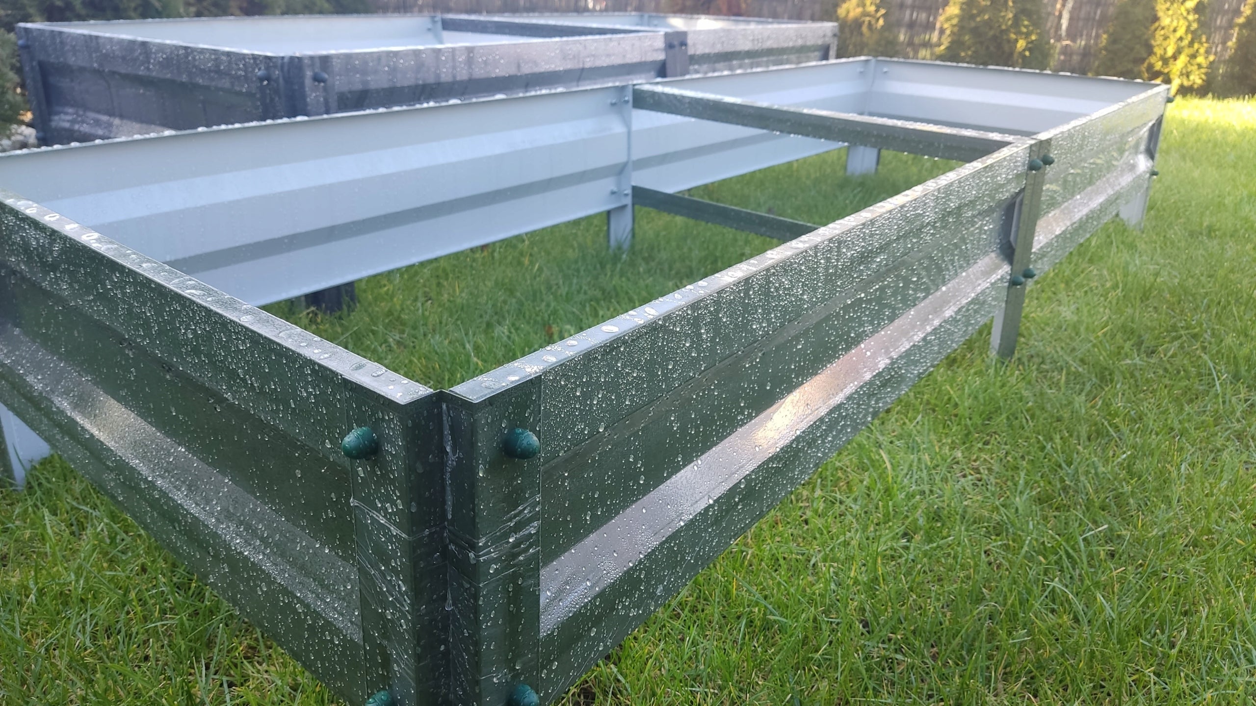 Raised vegetable bed 104x104cm height 20 cm steel Color beige brown black gray green