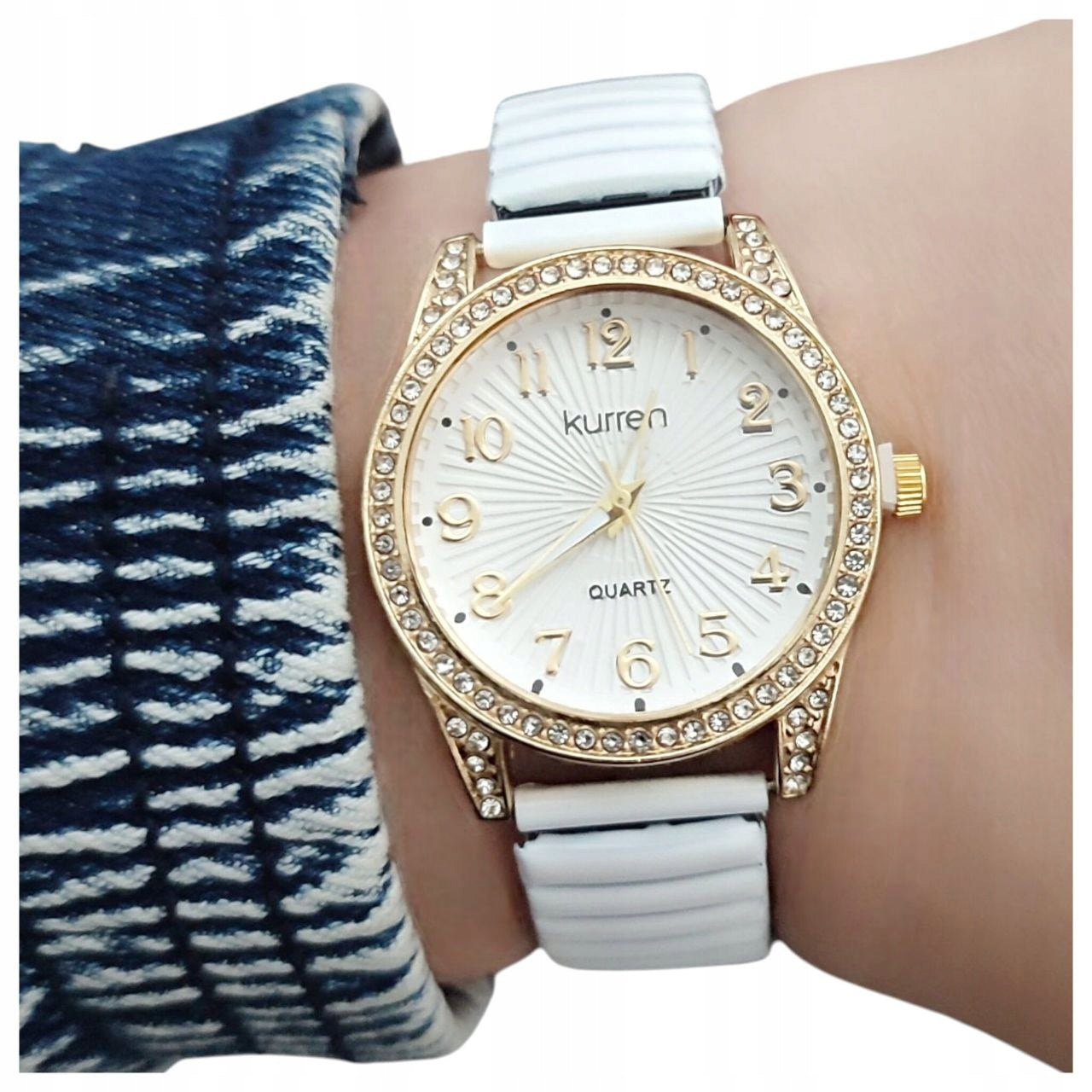Readable Women's watch gold delicate white numbers classic bracelet