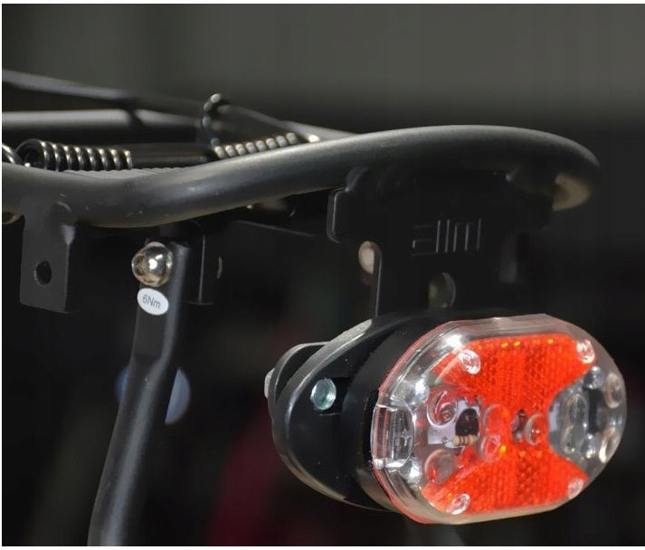 Rear Bike Light 5 LED Batteries Rack Manufacturer code 1-OBT984