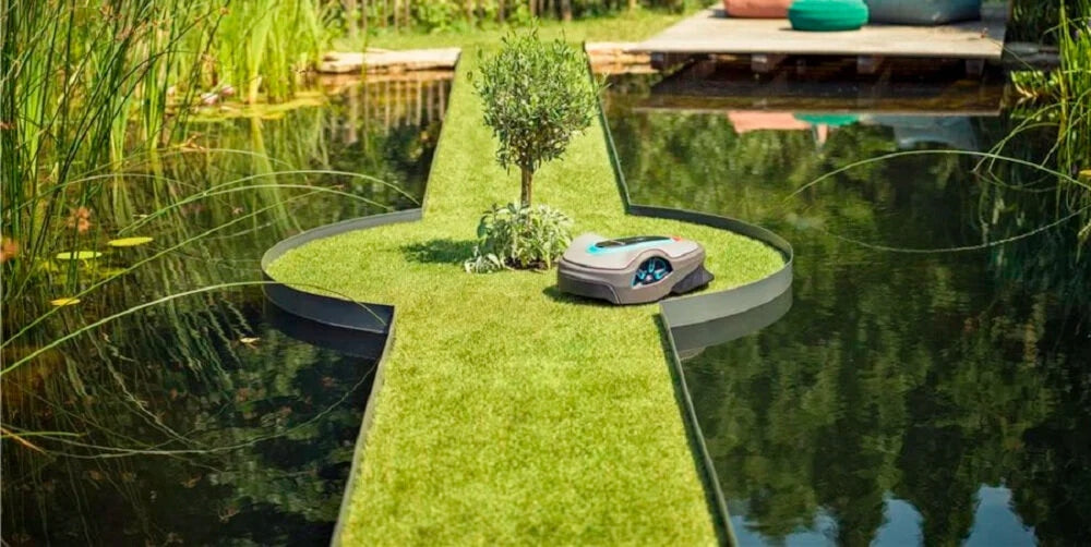 Robot mower GARDENA Sileno Life 850 Bluetooth/WiFi control Additional information controlled via smartphone PIN code rain sensor shock sensor