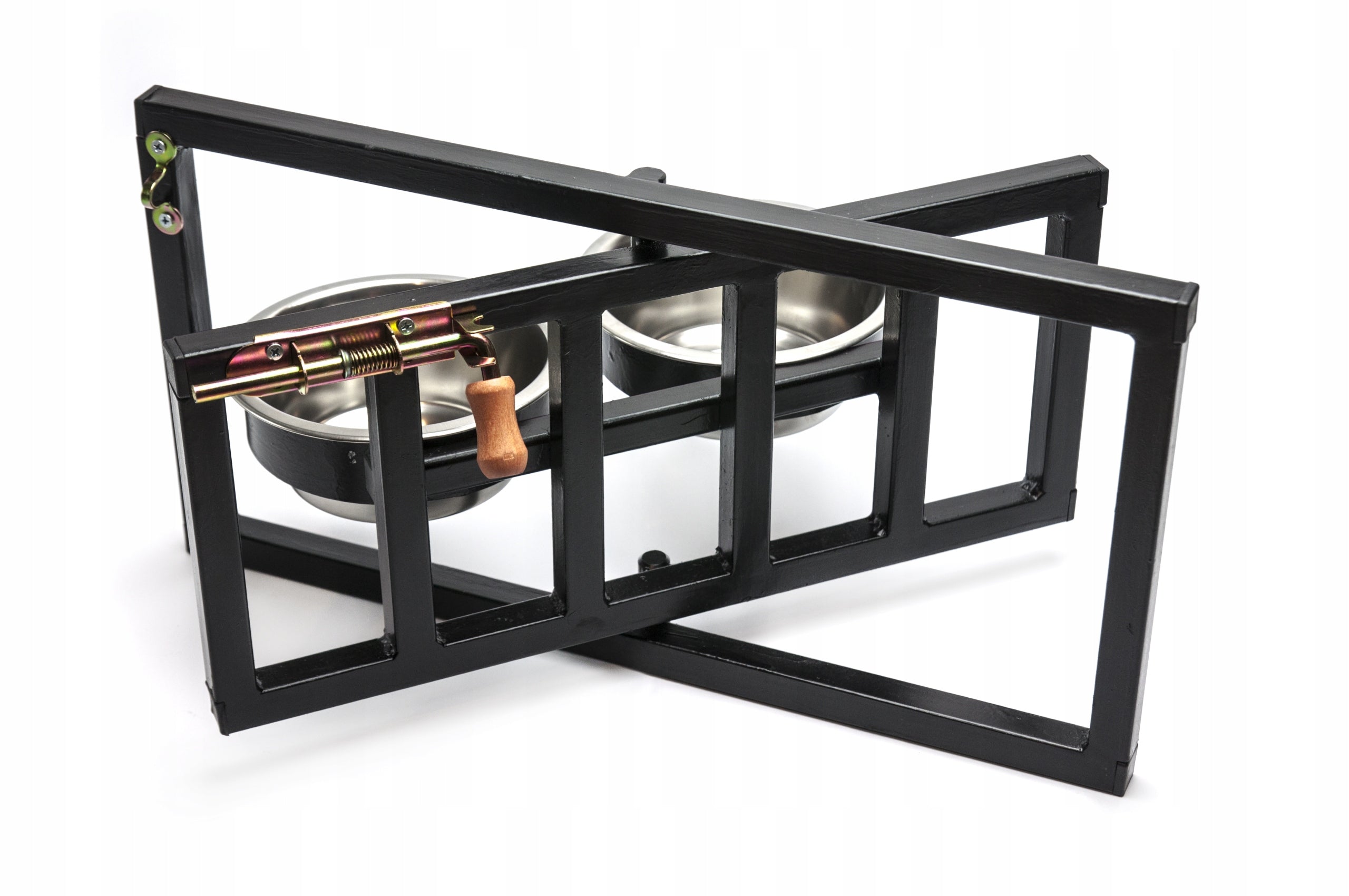 Rotating dog feeder for a playpen, 2 bowls x 0.9 l Material other material