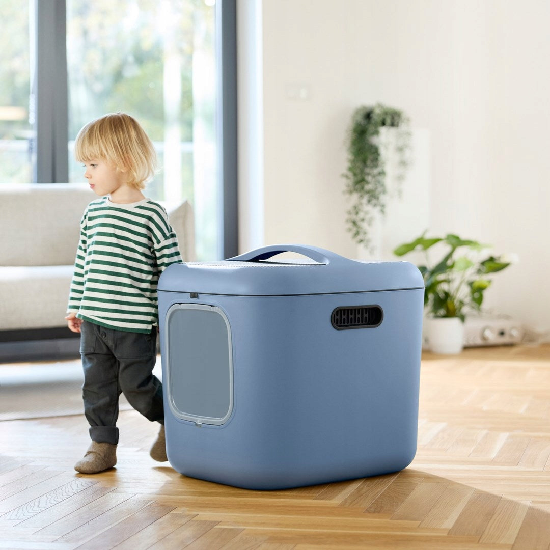 Rotho closed litter box WHITE XL 61,4 cm x 49,9 cm x 57,6 cm blue Color blue