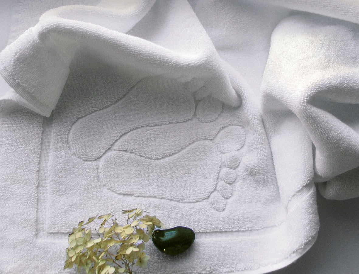 Rug Feet 50x70 white hotel 650g 100% cotton