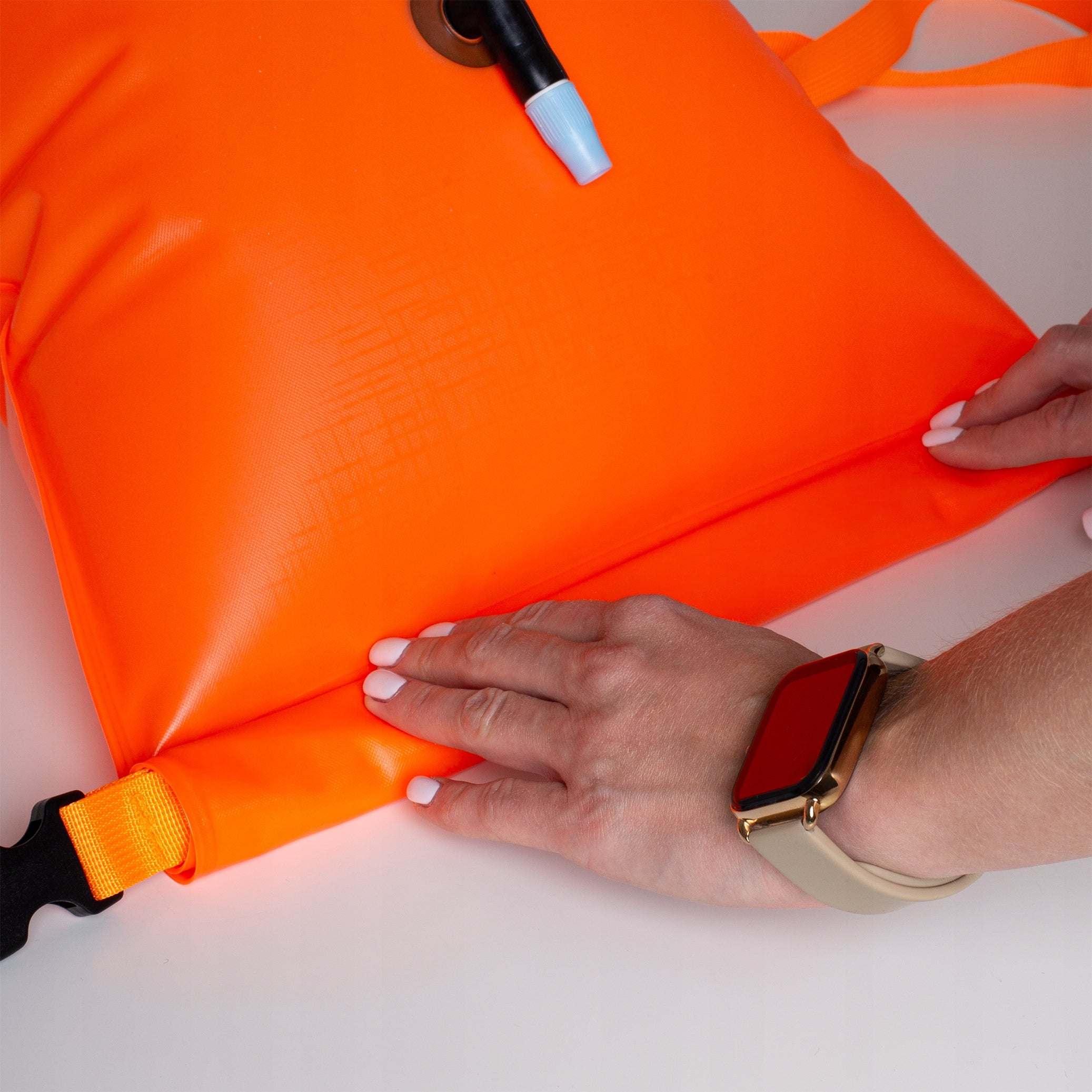 SAFETY BUOY INFLATABLE SWIMMING BUOY SWIMMING DRY POCKET BOARD 2IN1 For swimming